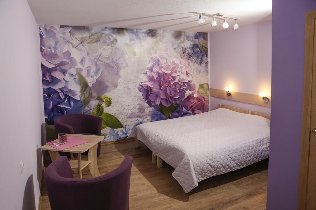 Viesu Nams Zala Sala Hotel Litavniki Eksteriør billede